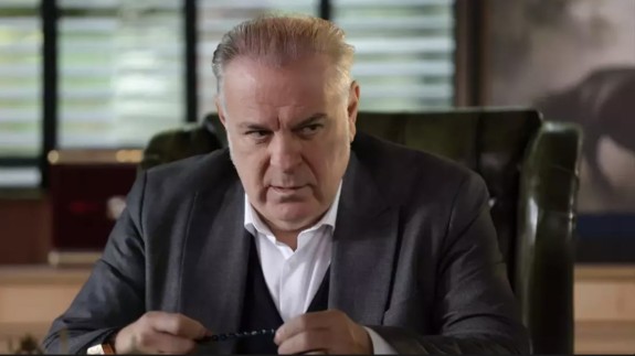 Hudutsuz Sevda 6.Bölüm FULL İZLE: Hudutsuz Sevda Fox TV'den ve Youtube'den son bölüm TEK PARÇA İZLE