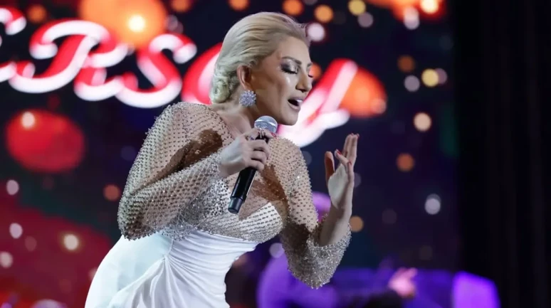 Muazzez Ersoy Ateş Püskürdü