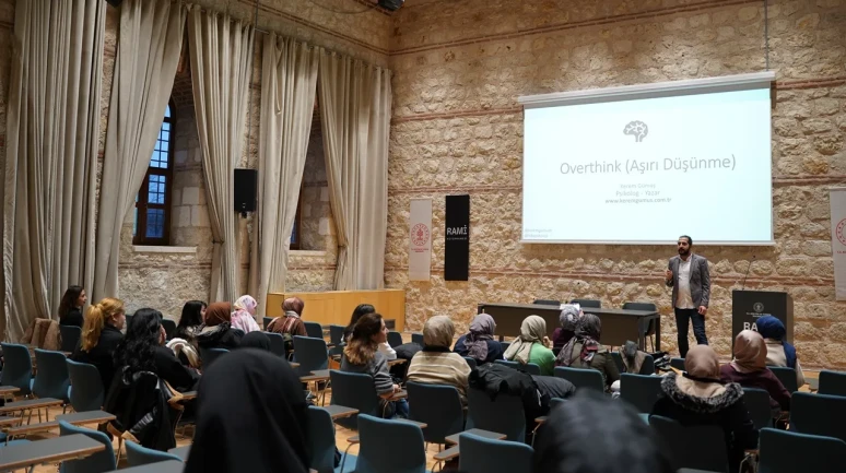 Overthinking ile Başa Çıkma Yolları Rami Kütüphanesi'nde Konuşuldu