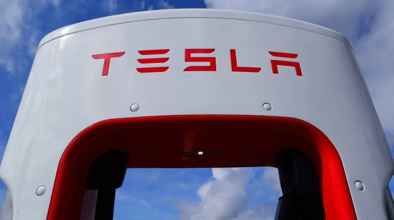 Tesla'nın Yıllık Karı Dudak Uçuklattı