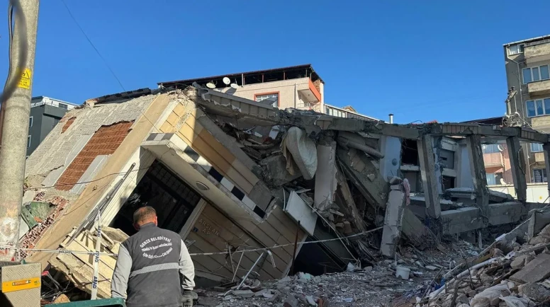 Binanın Çökme Nedeni Belli Oldu