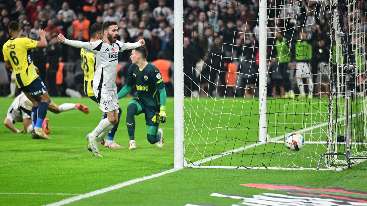 Beşiktaş,  Dolmabahçe’de Fenerbahçe’yi 1 Golle Devirdi