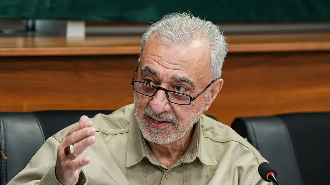 Mehrdad Ahlaki Kitapçi