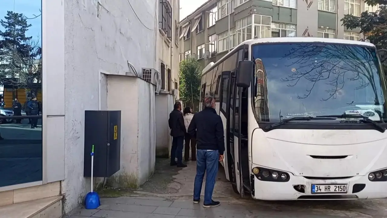 Büyükçekmece Adliyesi Soygununda Şok Detaylar! 25 Kilo Altınla İngiltere'ye Kaçtı, Faturayı Ailesi Ödedi