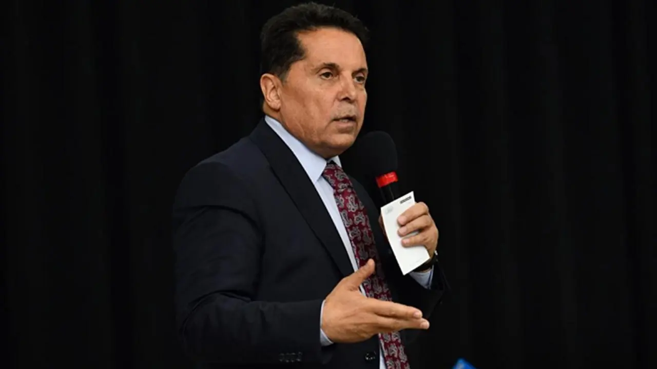 Ahmet Özer