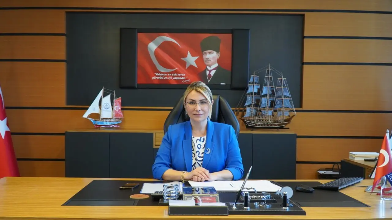 Yasemin Fazlaca aslen nerelidir, kaç yaşında?