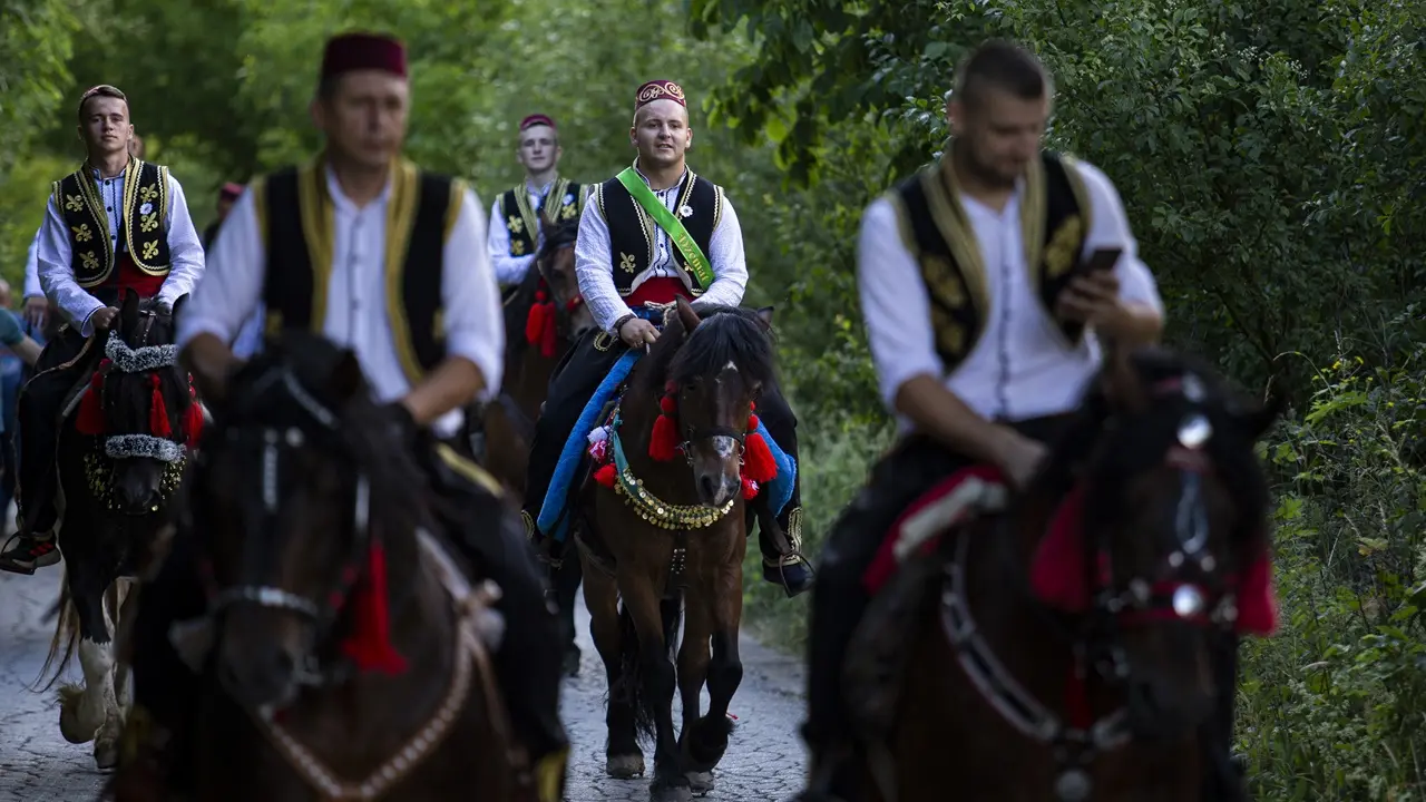 Bosna Hersek'te 515'inci Ayvaz Dede Şenlikleri'ne Katılacak Atlılar Yola Çıktı
