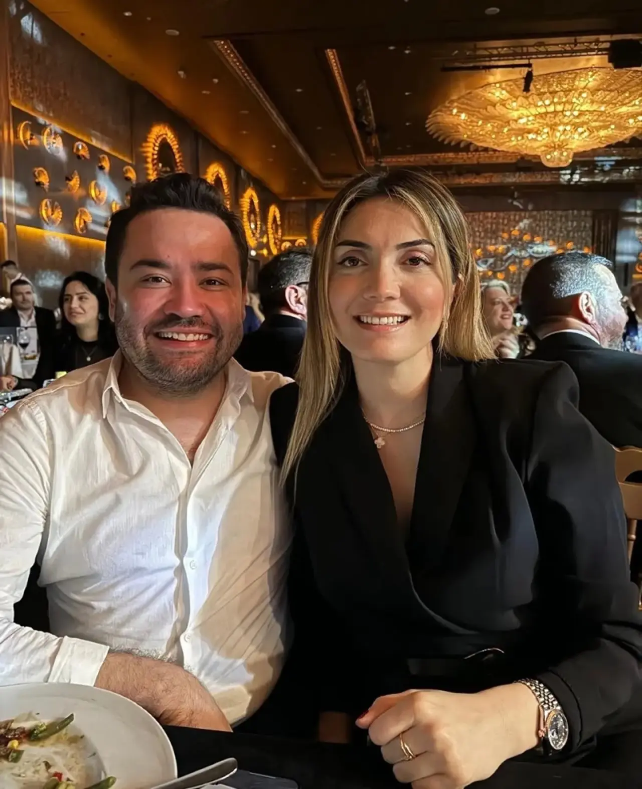 Muhittin Böcek'in gelini Zuhal Böcek