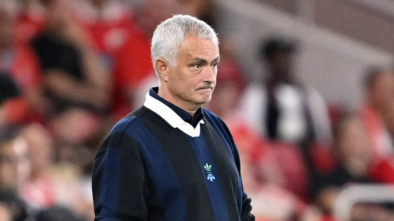 Fenerbahçe Teknik Direktörü Jose Mourinho