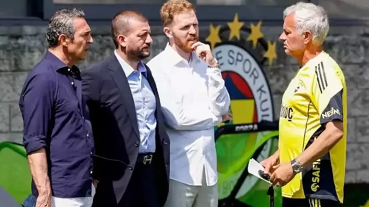 Ayrılığı Ali Koç Değil, Devin Özek Tebliğ Etti