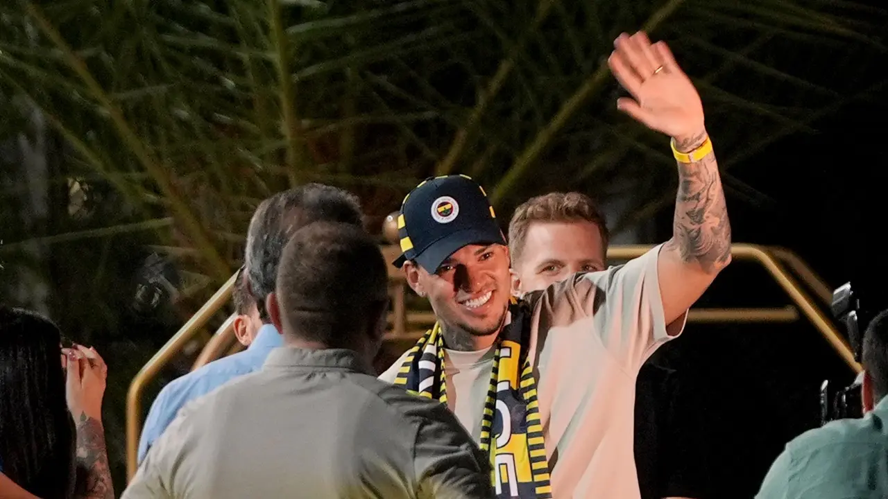 Ederson, İstanbul'a geldi