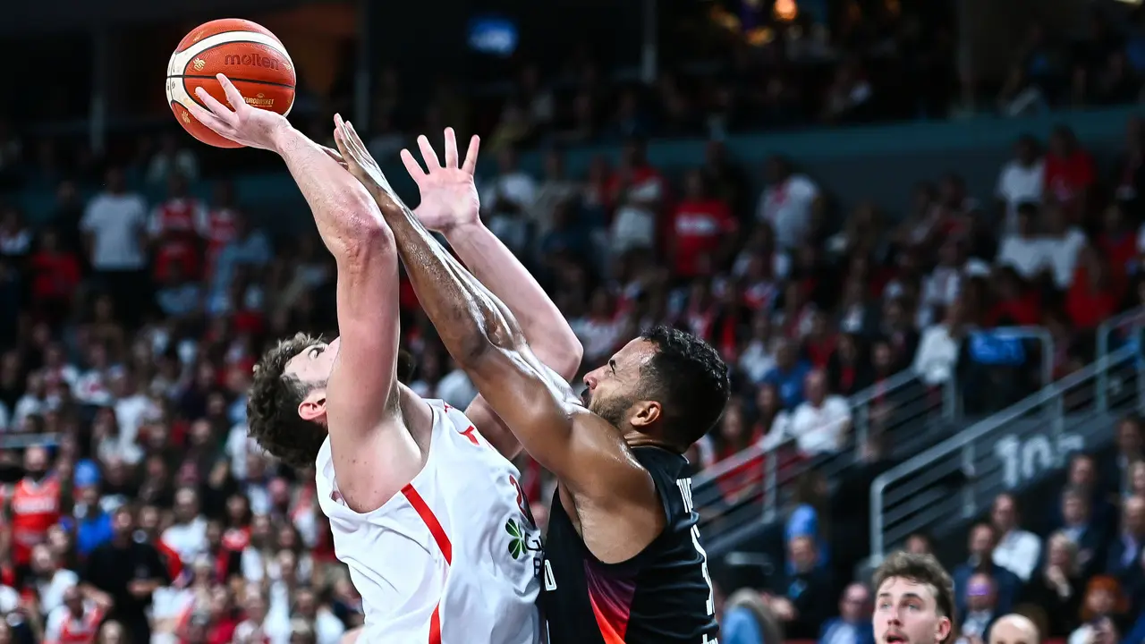 12 Dev Adam Avrupa İkincisi Oldu