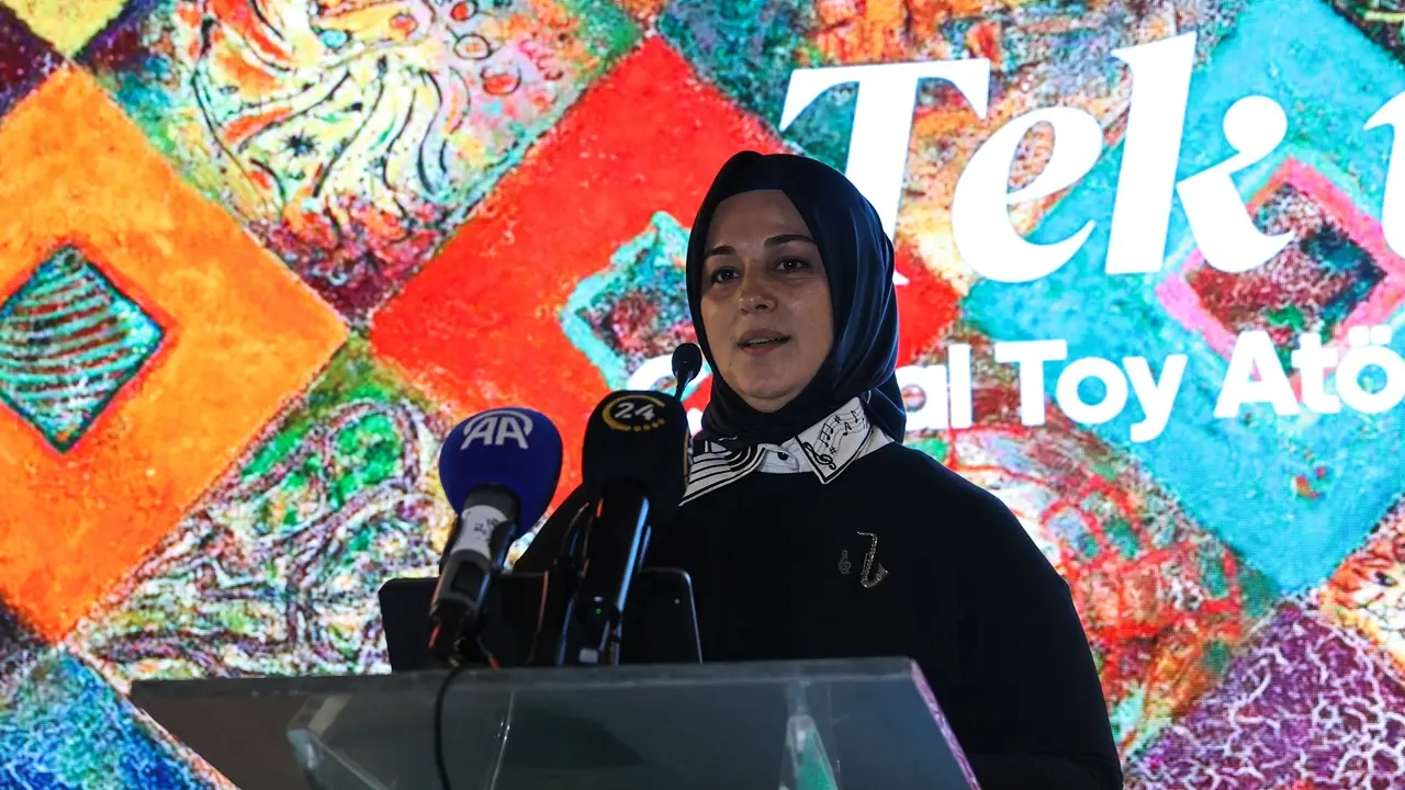 Küratör Ayşegül Ekin Odabaşı