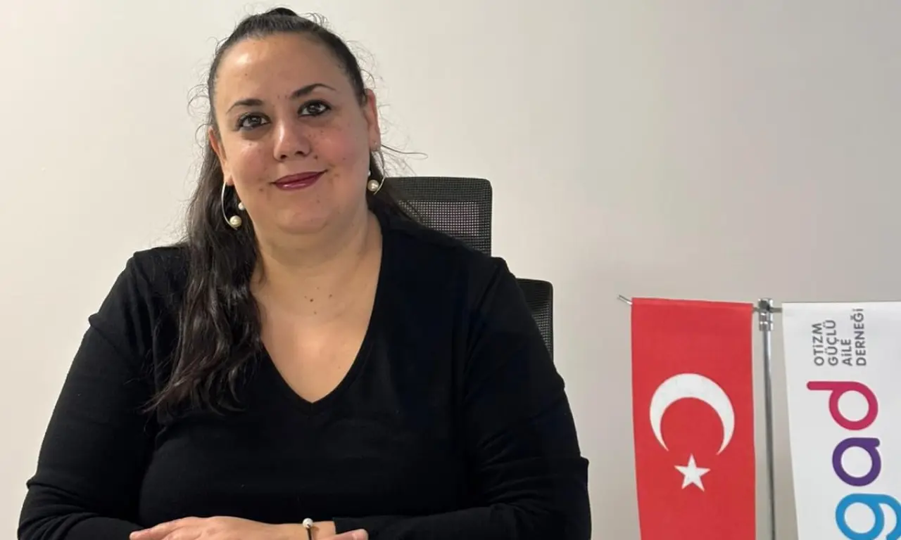 Otizm Güçlü Aile Derneği (OGAD) Başkanı Yasemin Dağ
