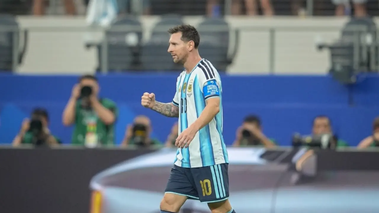 Lionel Messi İspanya'da 2. Lig Futbol Takımını Satın Aldı