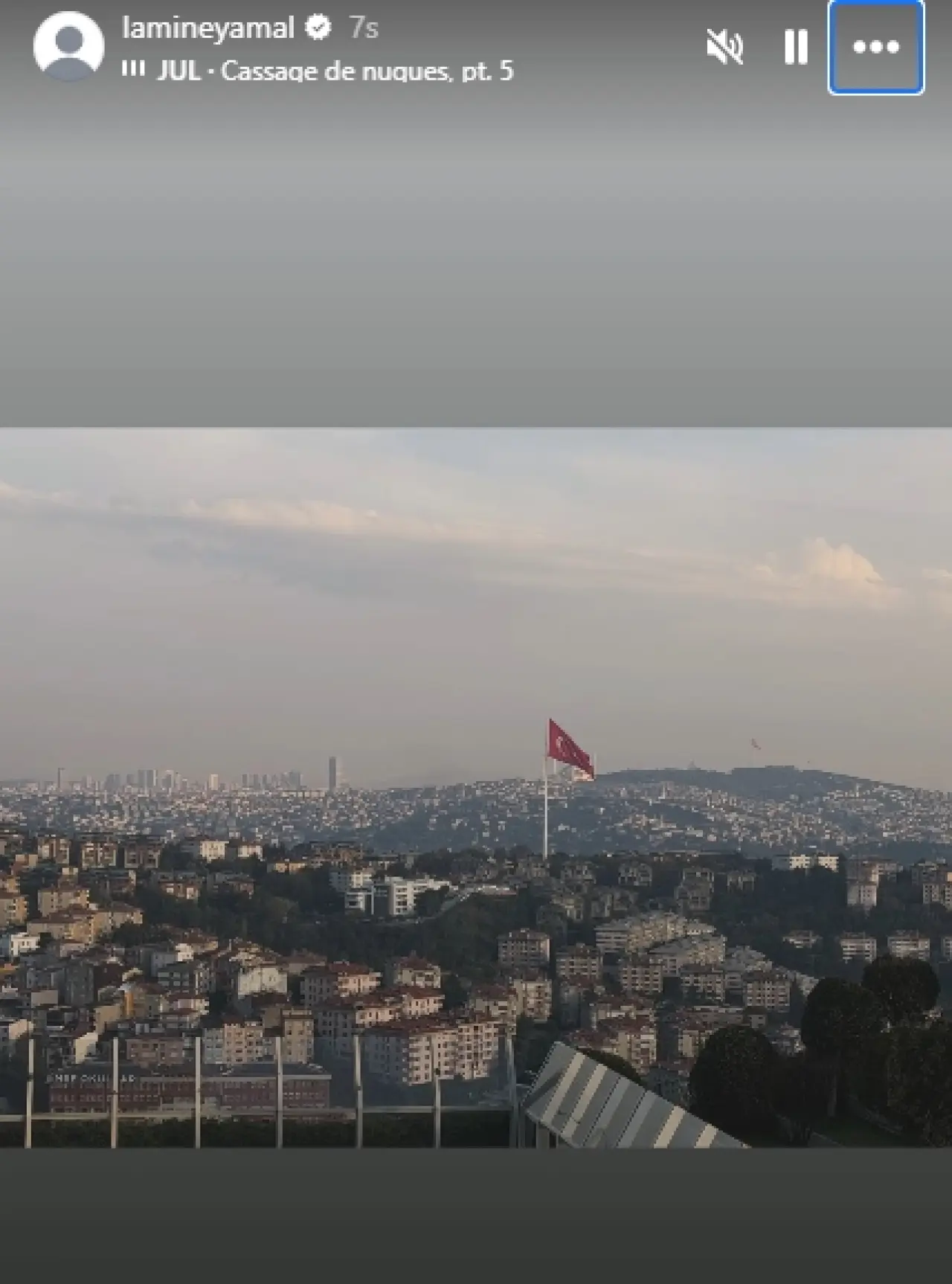 Lamıne Yamal İstanbul'a Sevgilisiyle Geldi