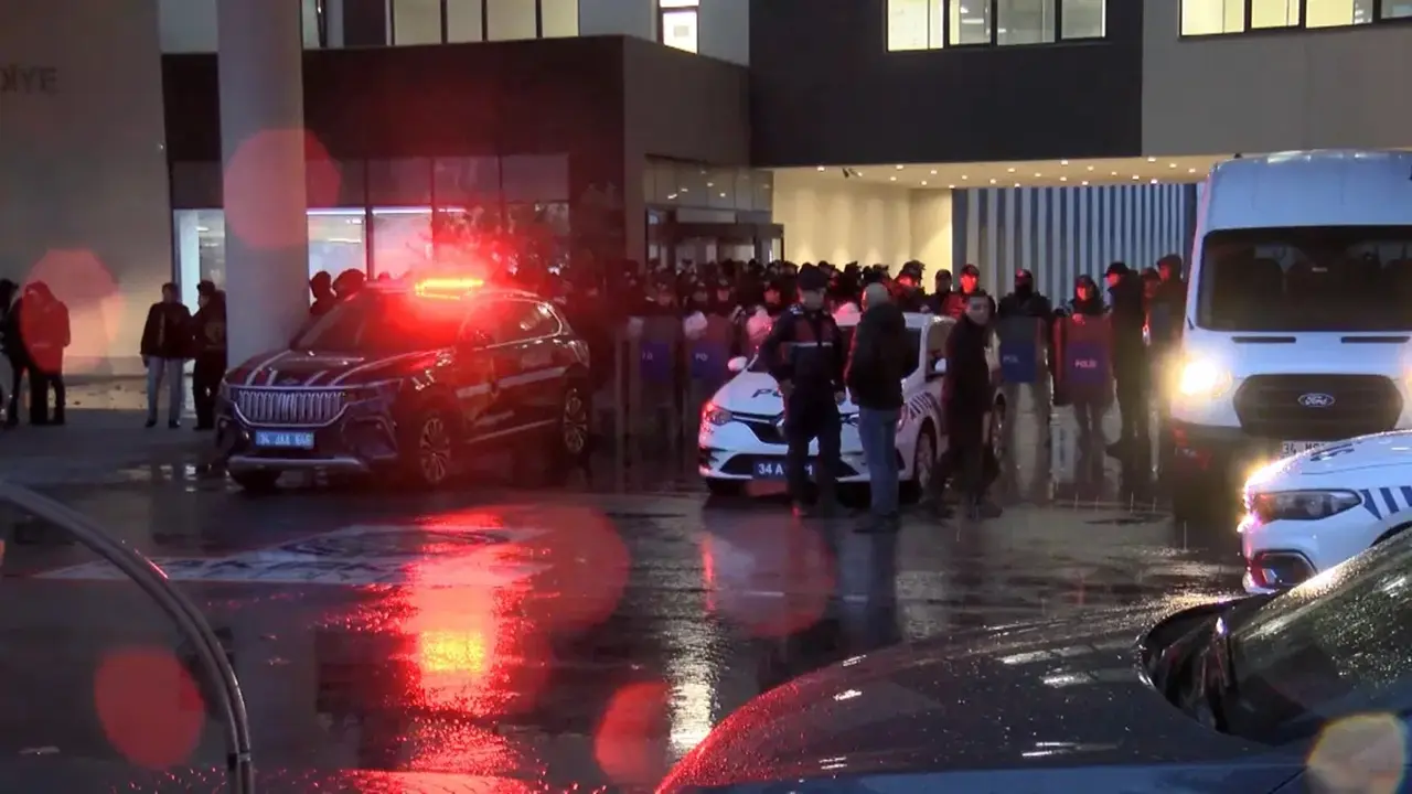 Bakırköy'de Belediyeye 'İhale' Operasyonu