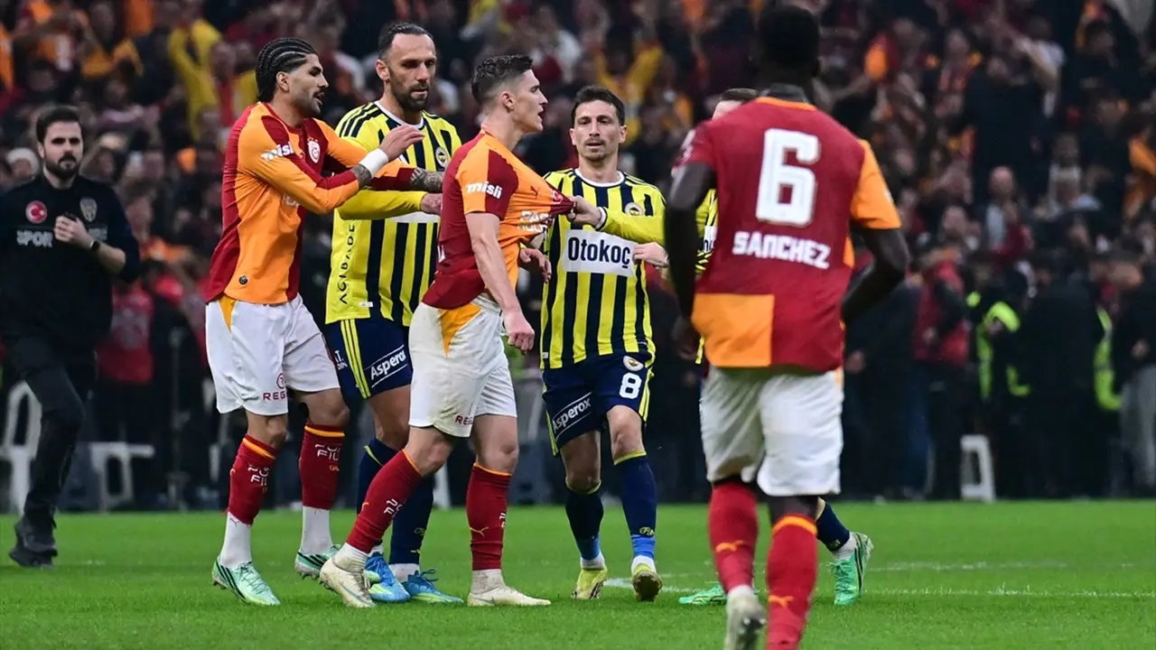 Galatasaray Fenerbahçe Derbisi Dünya Basınında