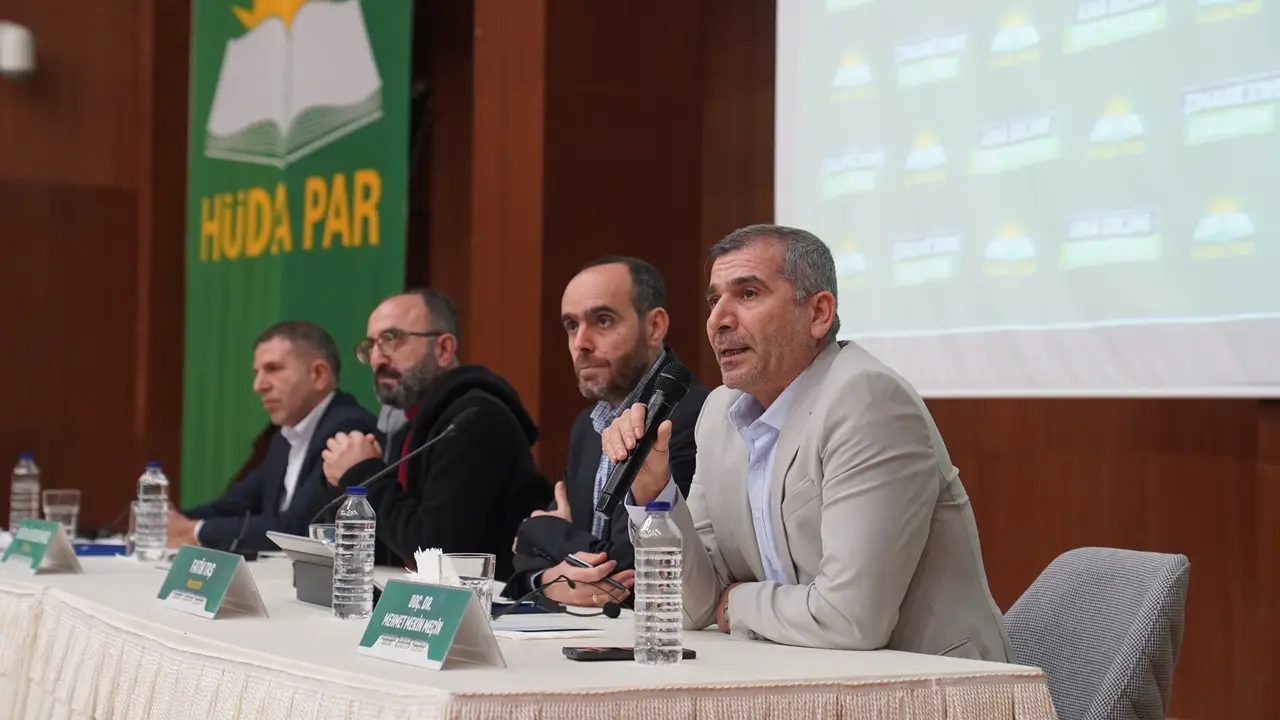 Doç. Dr. Mehmet Mekin Meçin