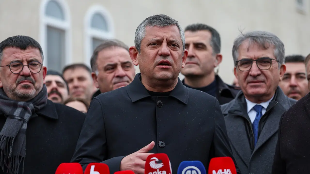 Özgür Özel: Bu Memlekete Taş Üstüne Taş Koyandan Allah Razı Olsun