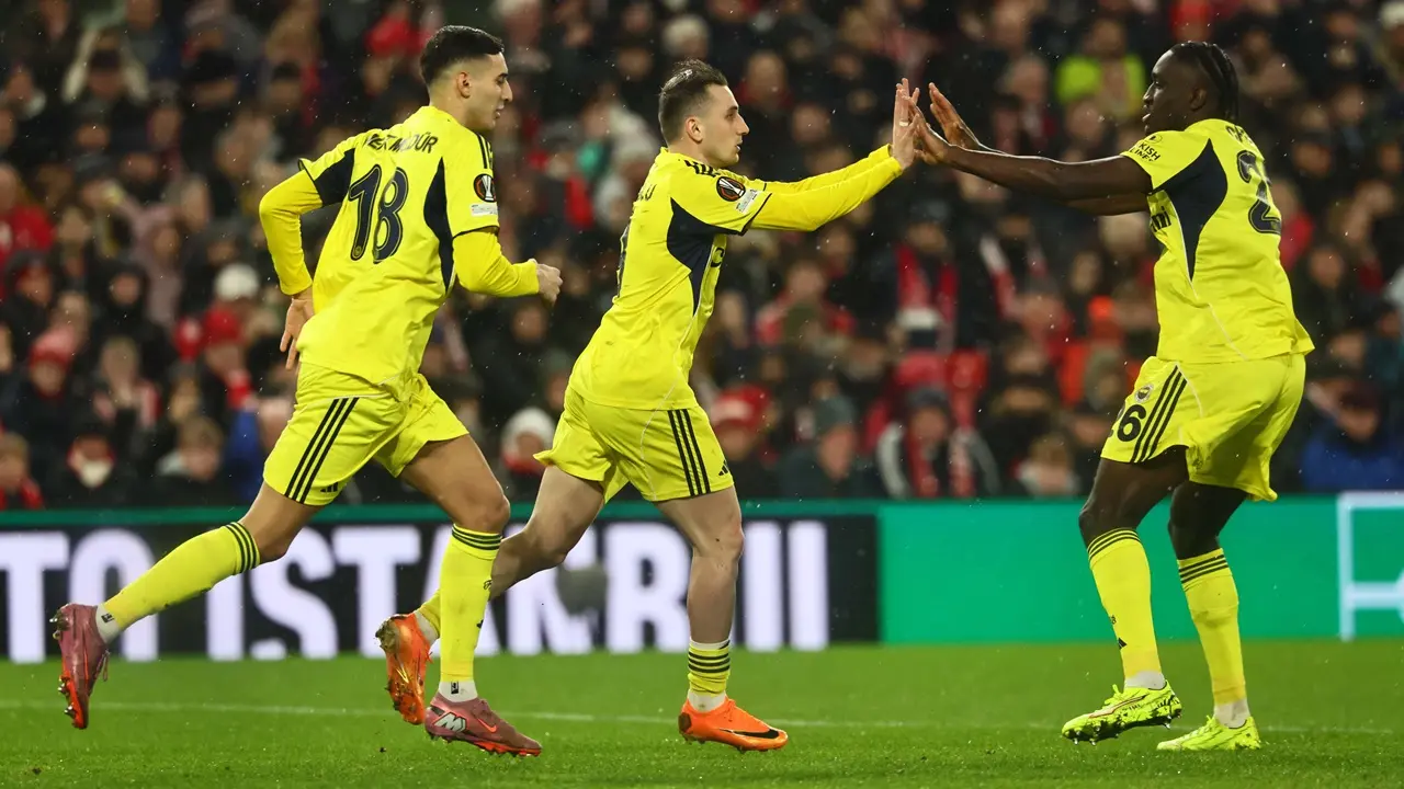 Fenerbahçe İngiltere'de Kazandı Ancak Avrupa Ligi'ne Veda Etti
