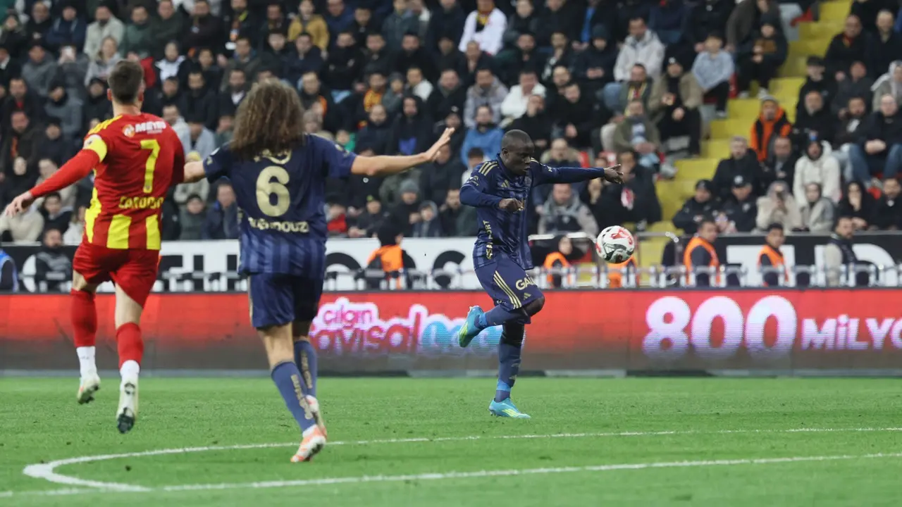 Fenerbahçe Zirve Takibi Yolunda Hata Yapmadı