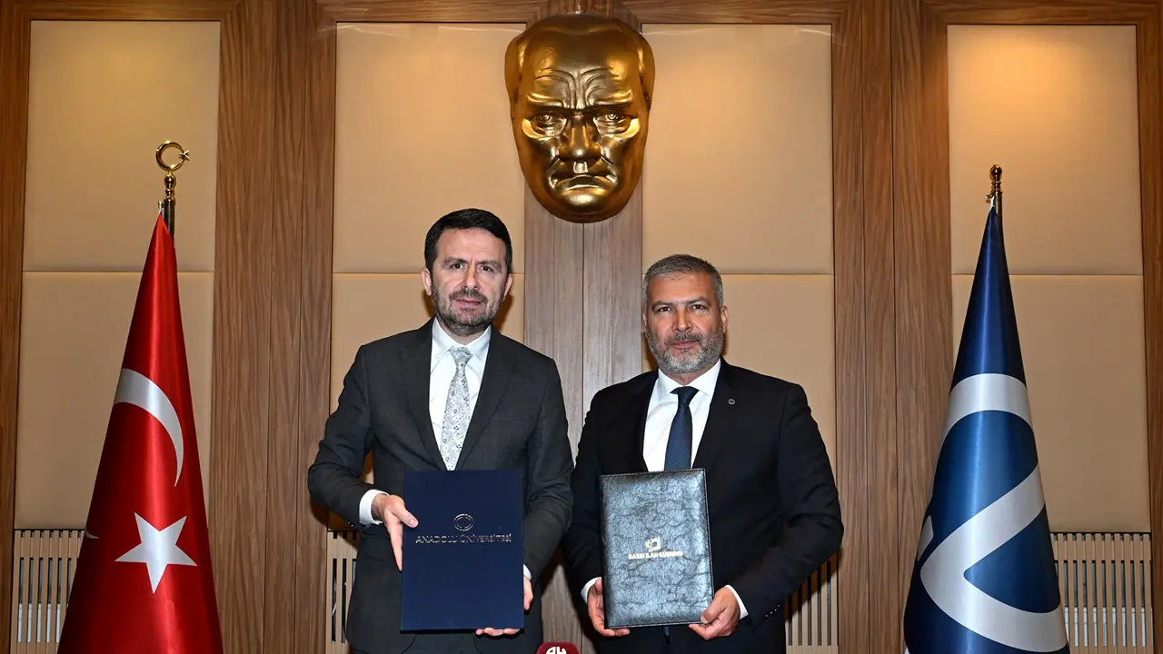 Basın İlan Kurumu İle Anadolu Üniversitesi Arasında İş Birliği Protokolü