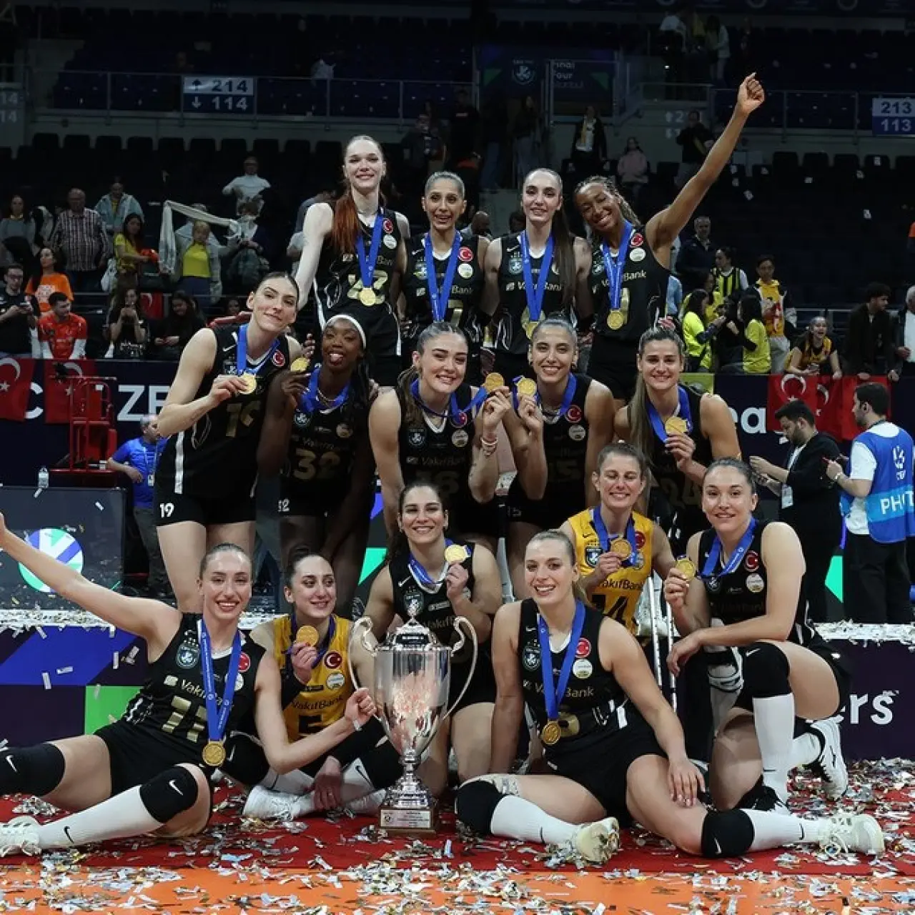 Voleybol Kadınlarda VakıfBank Şampiyonlar Ligi Şampiyonu Oldu