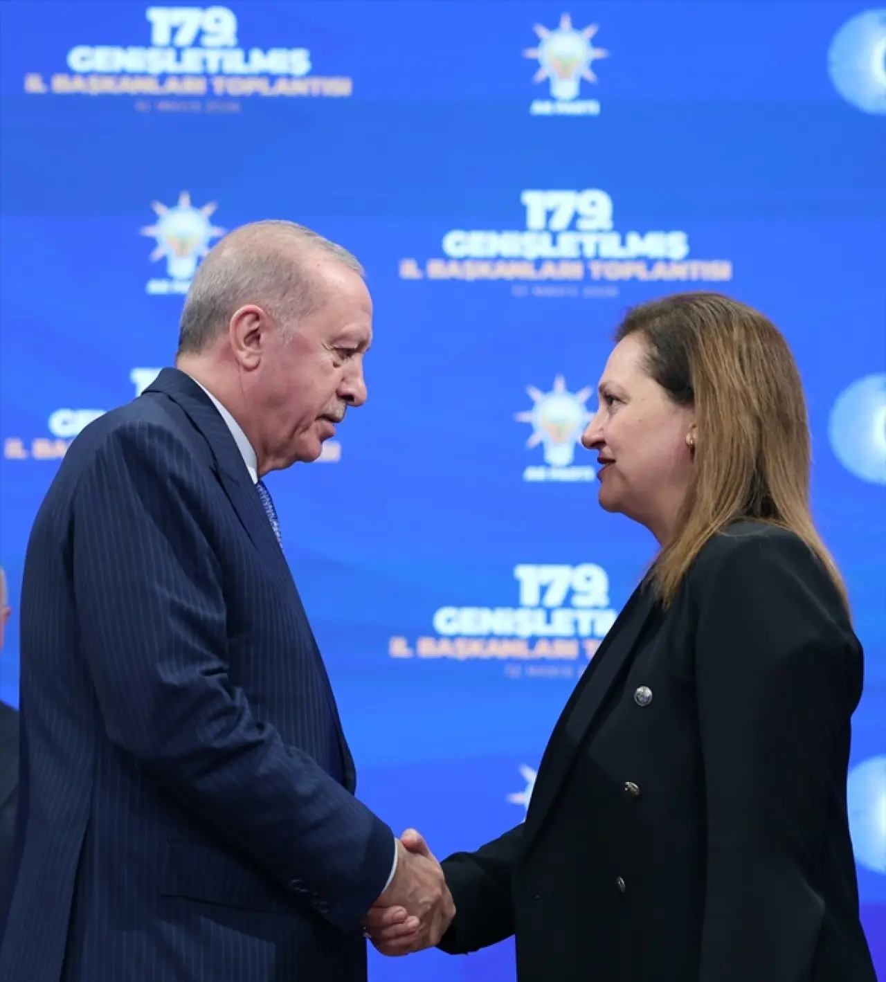Burcu Köksal CHP’den AK Parti’ye Geçti
