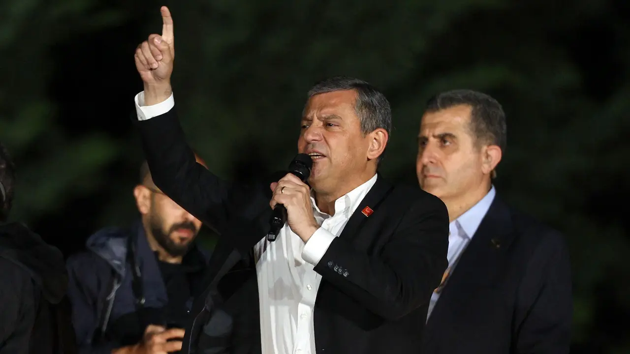 Özgür Özel Atanmış Kayyımlar Bu Partiyi Yönetemez; Partimizi Ak Parti’nin Butlan Kollarına Yönettirmeyiz