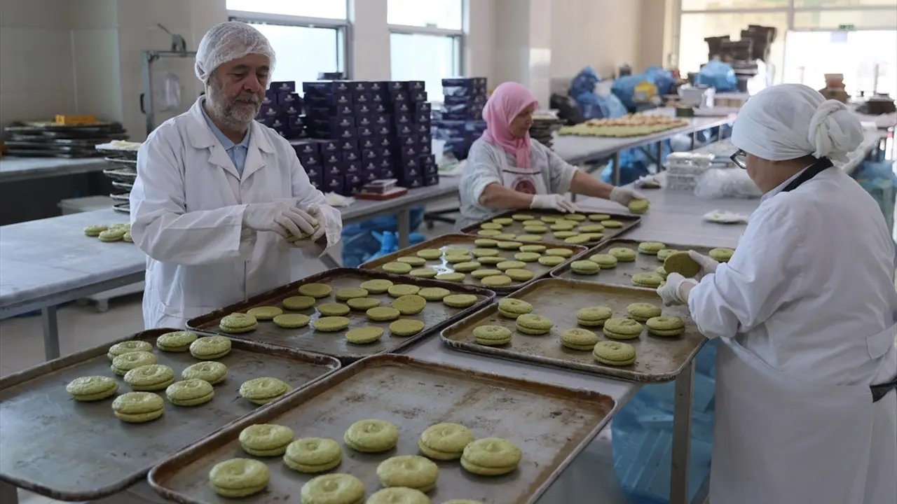 Edirne'de Bayram Mesaisi Osmanlı Lezzetlerine Talep Patladı