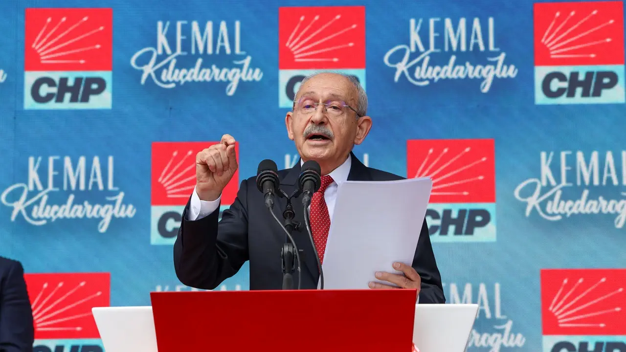 Kemal Kılıçdaroğlu 2,5 Yıl Sonra CHP Genel Merkezi’nde! Hırsızlar ve Rüşvetçilerden Arınacağız