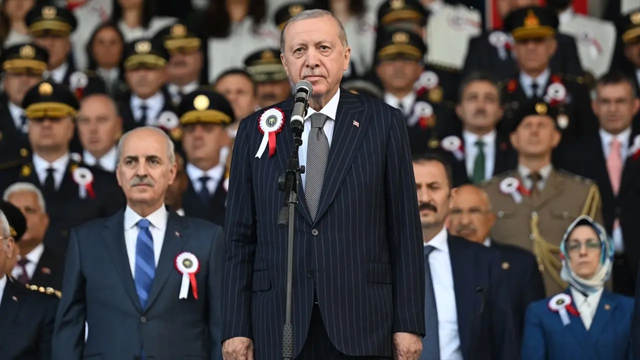 Cumhurbaşkanı Erdoğan Emniyet Teşkilatımızda Özlük Haklarından Teknolojik Altyapıya Kadar Reform Ve Düzenlemeleri Hayata Geçirdik