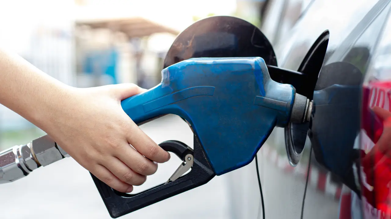 Benzine Büyük Zam Kapıda Çarşamba Günü Akaryakıt Fiyatları Değişiyor