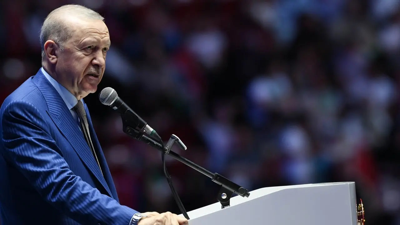 Cumhurbaşkanı Erdoğan'dan TÜGVA Yaz Okulları Finalinde Mesaj Gençleri Yedirmeyiz