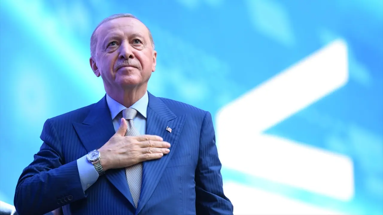 Cumhurbaşkanı Erdoğan'dan TÜGVA Yaz Okulları Finalinde Mesaj Gençleri Yedirmeyiz