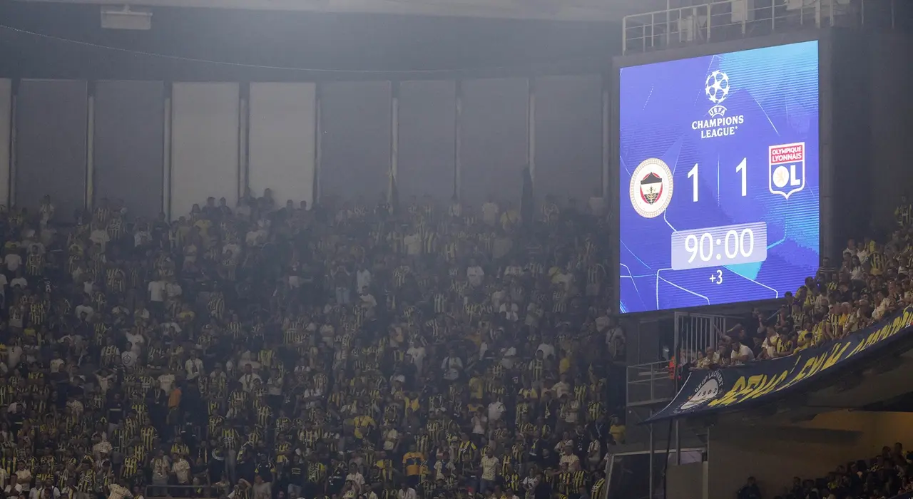 Kadıköy'den Galibiyet Çıkmadı: Fenerbahçe Tur Şansını Rövanşa Bıraktı